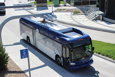 New Flyer’s Xcelsior® 40-foot battery-electric bus at an on-route charging station